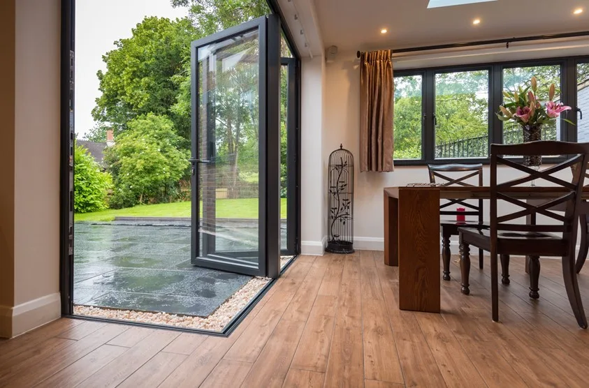 Origin OB-72 corner aluminium bifold door