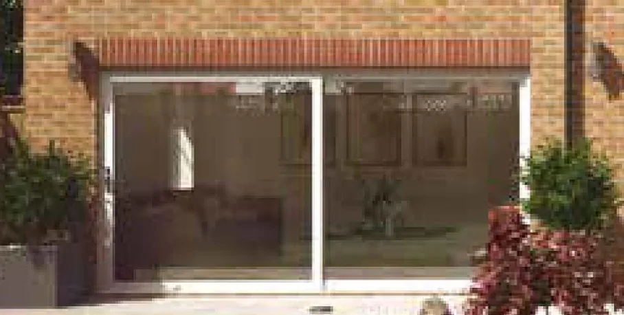 Cortizo aluminium sliding door, slim frame detail