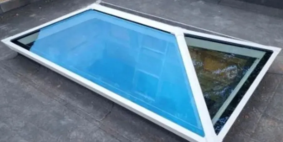 Titan S1 aluminium roof lantern seen from the roof